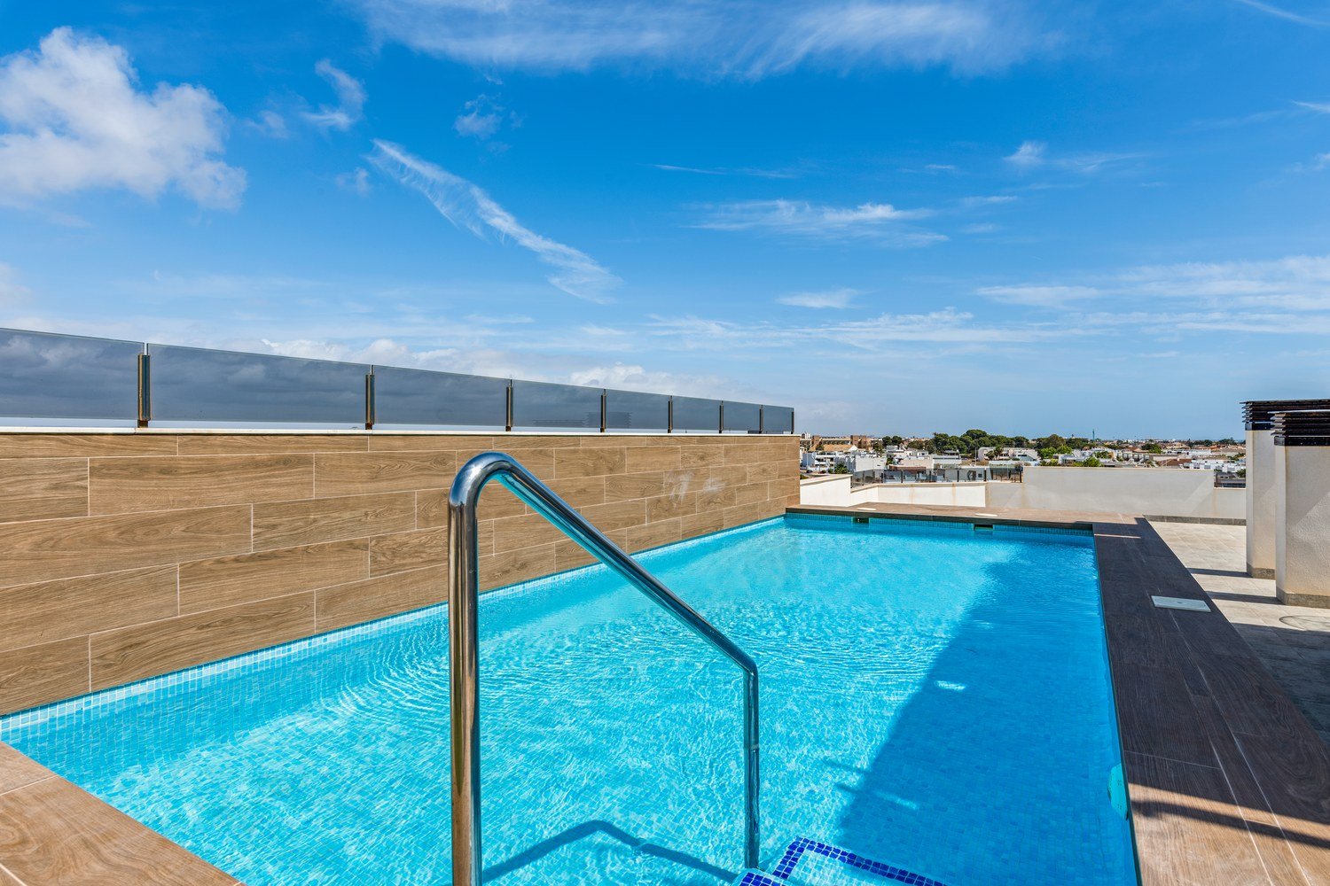 Der Dachpool aus der N&auml;he
